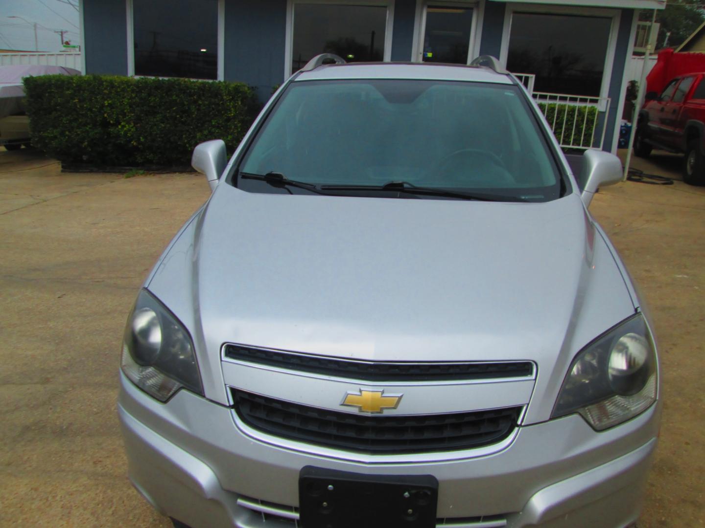 2015 SILVER Chevrolet Captiva Sport (3GNAL3EK1FS) , located at 1815 NE 28th St., Fort Worth, TX, 76106, (817) 625-6251, 32.795582, -97.333069 - Photo#1